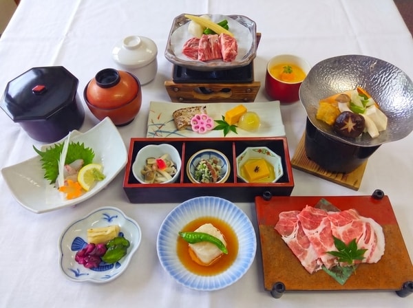 別府会席 夕食一例（9月～11月の秋一例）
