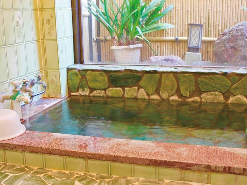 貸切風呂（右）