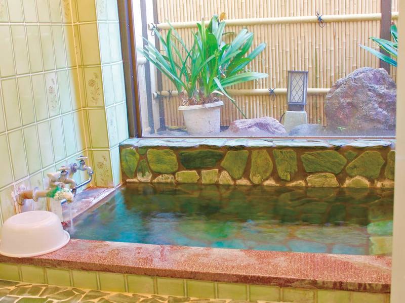 貸切風呂（右）