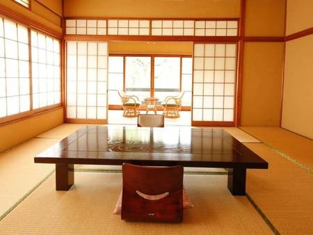 【客室一例】低層階和室8畳 アウトバス・洗浄トイレ付