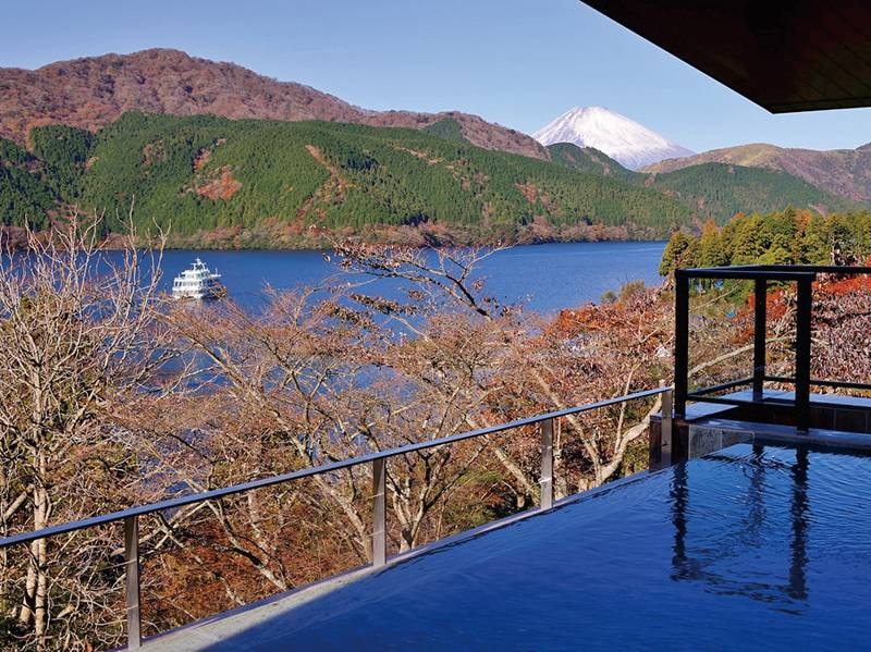 本館露天風呂（女性）富士山と芦ノ湖を同時に眺めながら箱根十七湯で最も新しい湯を楽しめる