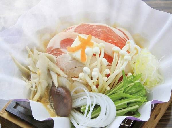 【夕食/肉料理】旬粋会席　静岡県産トコトン豚の味噌白湯鍋/一例
