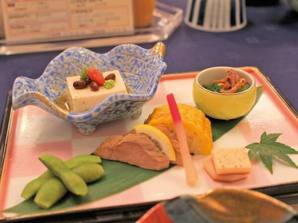 【ある月の夕食一例】季節の前菜