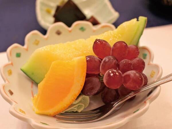 【ある月の夕食一例】季節のデザート