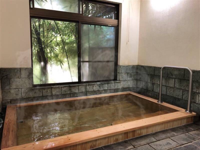 リニューアルした檜風呂/男女入替制