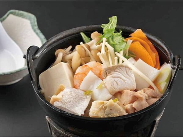 【鮮魚の山川会席/写真一例】10月~3月まで、選べる1人鍋付き(鴨鍋、きのこ鍋、寄せ鍋から1つ選択)※写真は寄せ鍋/例
