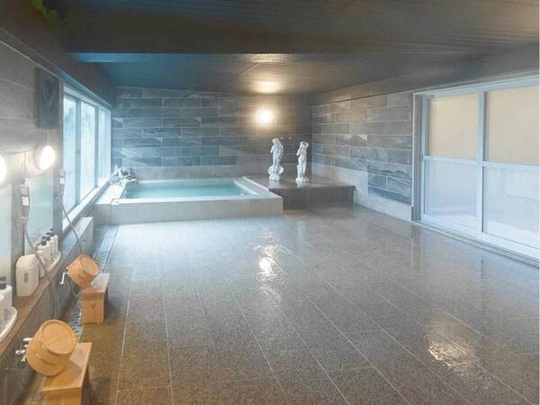 【大浴場(男湯)】効能豊かな湯につかりのんびりと