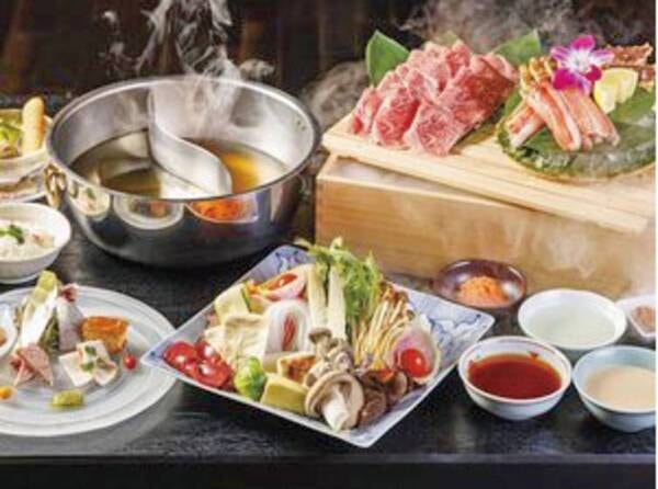 国産牛ロースと蟹の豪華盛り合わせ(ずわい蟹など)しゃぶしゃぶ/例