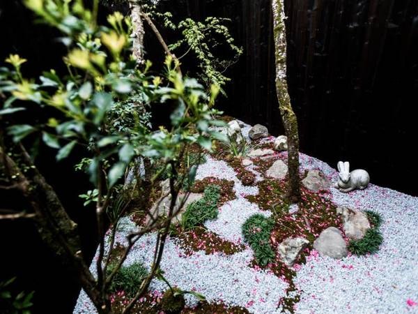 【施設/例】季節を感じる