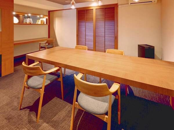 半露天付特別室【南館スイート101　紅】　ダイニング/例