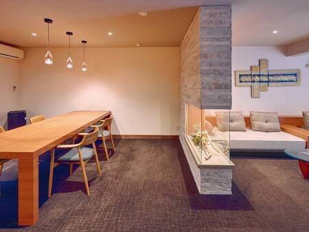 半露天付特別室【南館スイート101　紅】　ダイニング/例