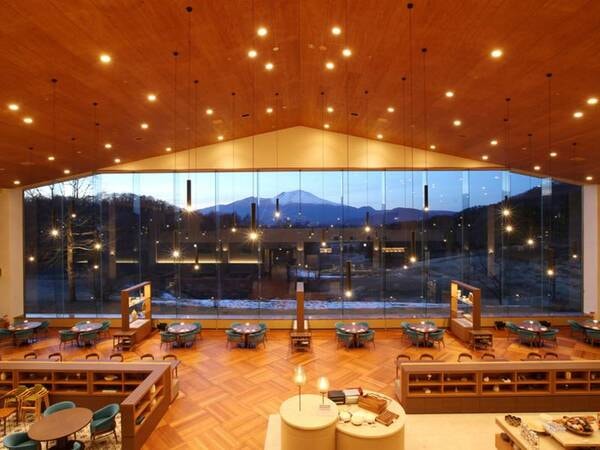 【ダイニングブルーム】～山を見下ろす景色～