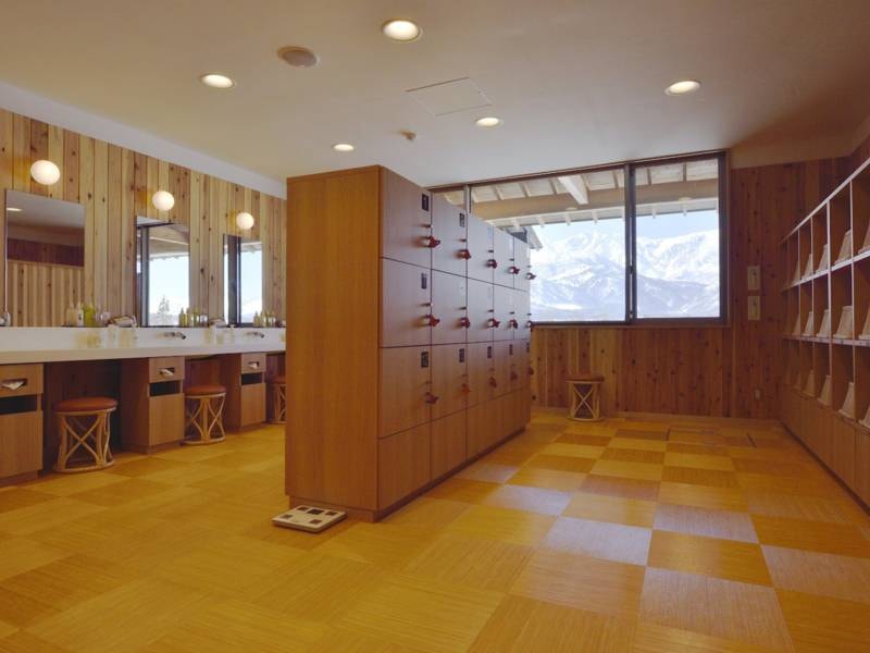 【わらび平の湯】脱衣所