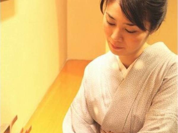 若女将様