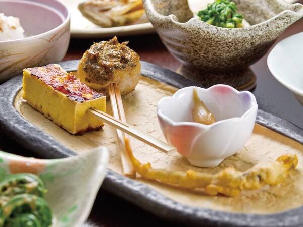 【夕食/例】檜枝岐伝統の「山人（やもーど）料理」はここでしか食べられない逸品