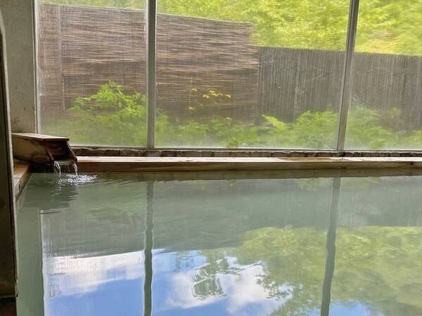 大浴場：美肌効果の高い「メタケイ酸」を多量に含んだ、保湿に優れた名湯