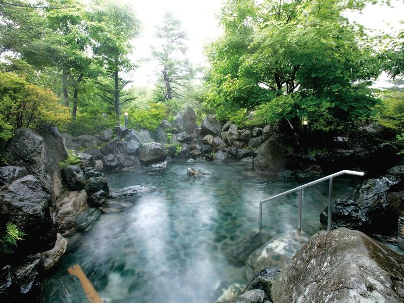 【露天風呂】屋根のない天空露天風呂を満喫！