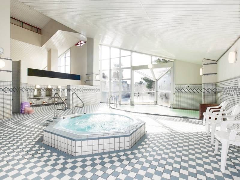 【大浴場】ジャグジーや打たせ湯など施設充実