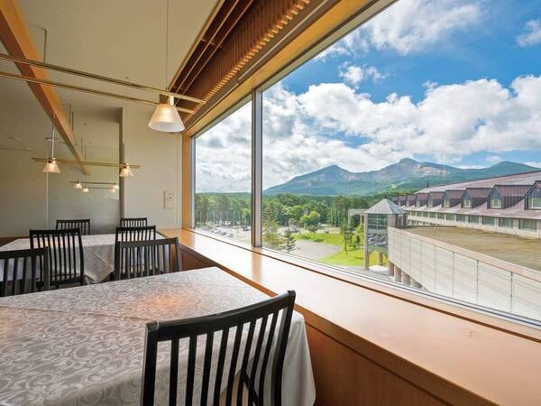 【和食レストラン「和楽」】磐梯山眺望のレストラン