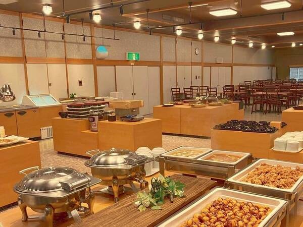 【バイキング会場】