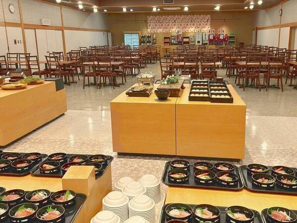 【バイキング会場】