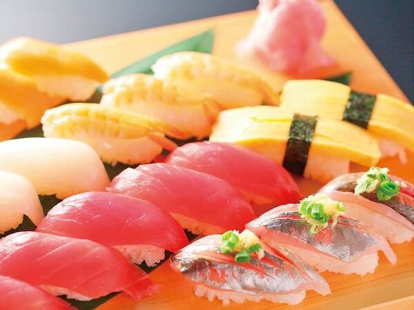 種類豊富なお寿司も食べ放題！