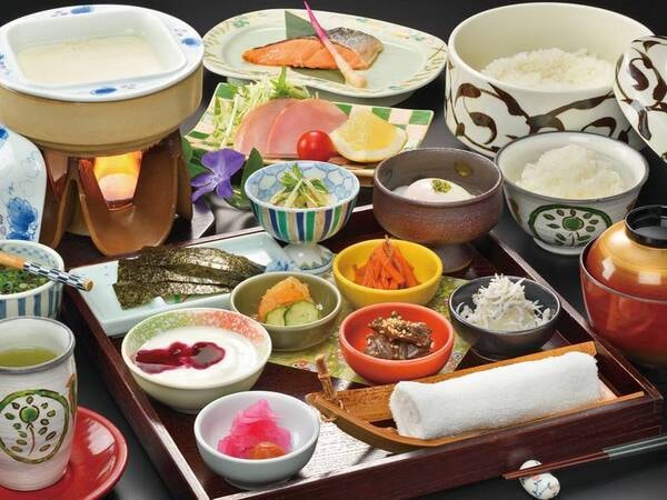 【朝食/例】朝は和食膳をご用意