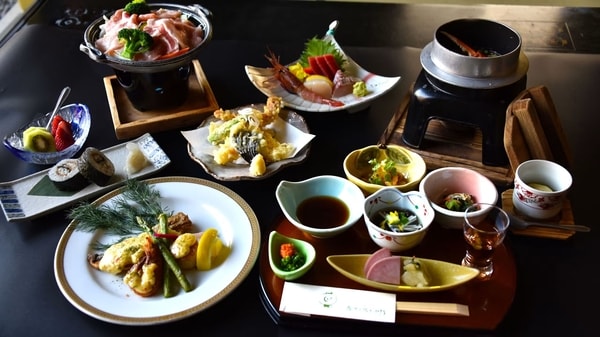 会場食で和食のお膳をご用意