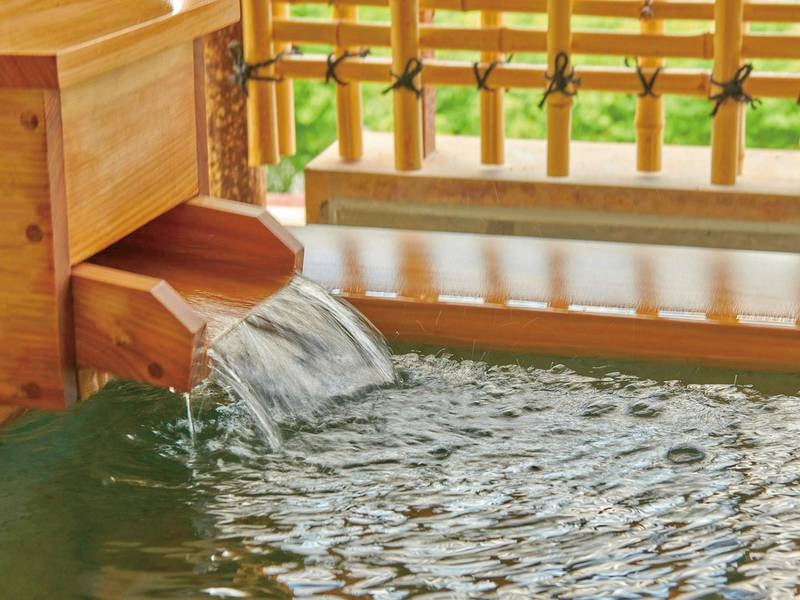 【大浴場「星の湯」】銀泉露天風呂　湯口