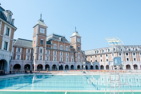 夏限定！プール宿泊者無料（通常大人2,000円、子供1,000円　土曜日・お盆は大人2,200円、子供1,100円）