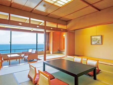 【岬の館(和室/10～12.5畳＋副室)/一例】全室から日本海を一望！開放感ある空間でゆったり