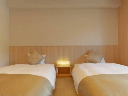 【和モダンツイン(禁煙)/例】洋風ながらも靴を脱いで過ごせる和洋室