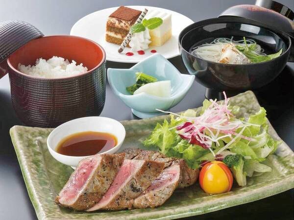 肉汁ジューシー★ステーキ定食/例