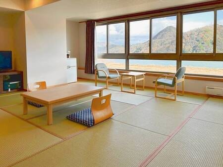 スタンダード和室13畳(川側)/例