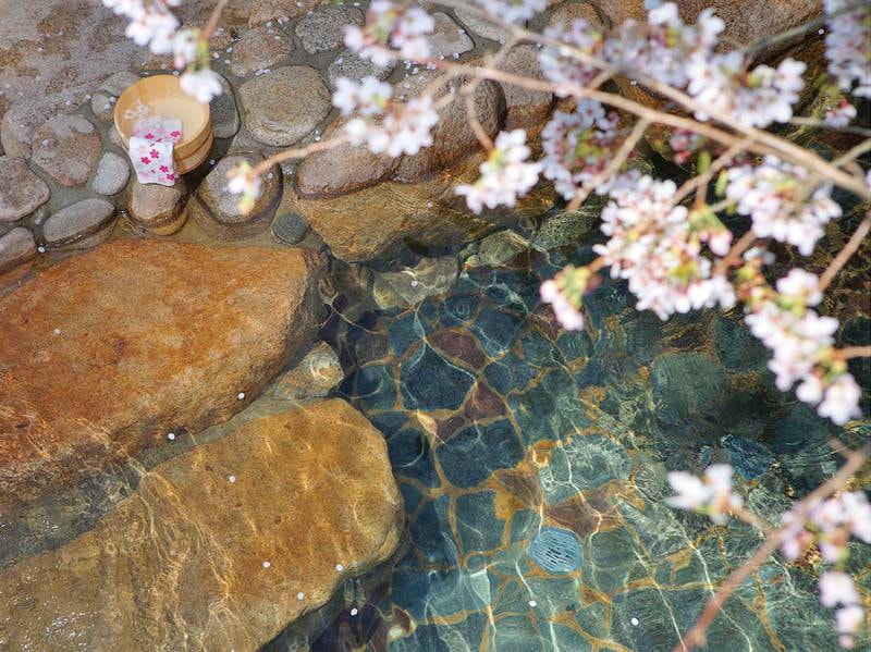 桜の湯楓の湯　貸切露天風呂