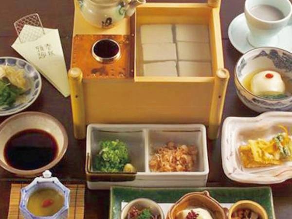 【朝食/例】丹波黒豆の山家豆腐朝食