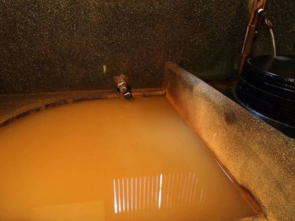 【蔦葉子】淡褐色の良質な湯を楽しむ。利用時に施錠してお使い頂く貸切方式
