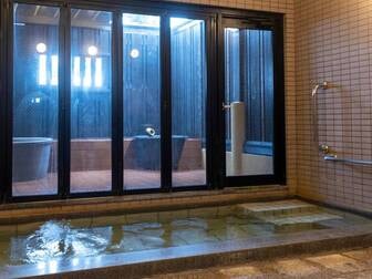 波音の宿　くろしお／半露天風呂付き内湯