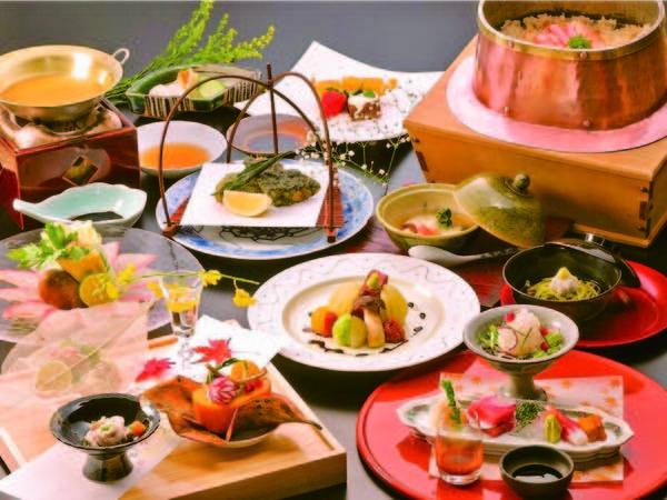 【夕食/例】日本料理の伝統を大切にしながらも全国の旬の食材を織り込んだ会席