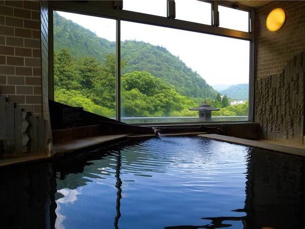 【７階内湯　男風呂/例】眼下には箒川の雄大な景色が広がる