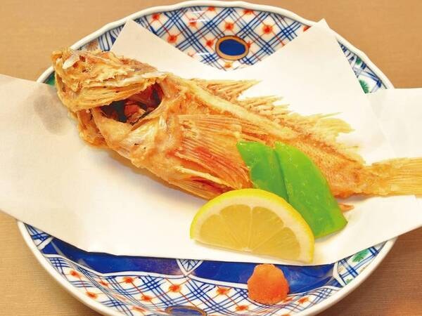 波音会席【カサゴの唐揚げ】一例