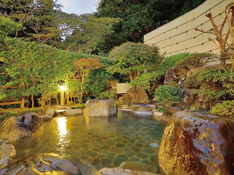 湯の華の湯　露天風呂