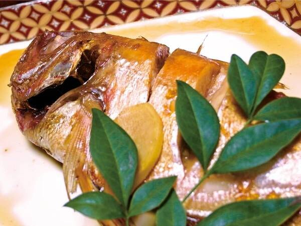 金目鯛の姿煮もお1人に1尾で贅沢に!