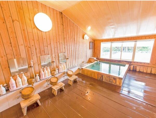 【大浴場/男性一例】温泉に浸かってのんびり