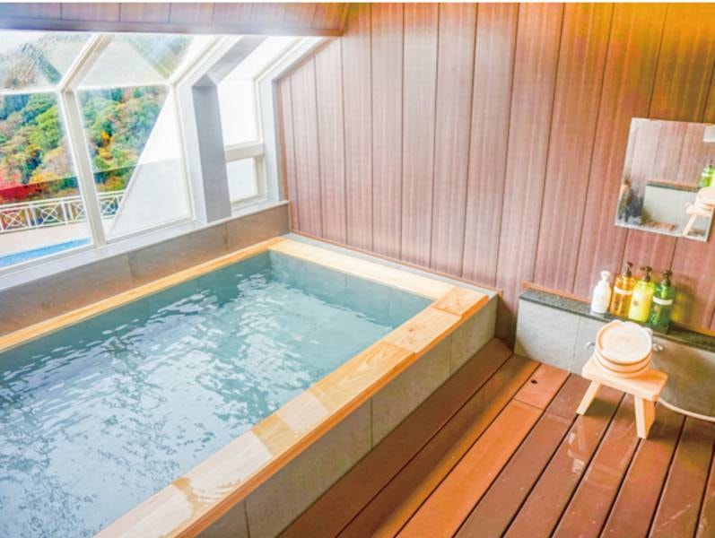 【大浴場/女性一例】温泉に浸かってのんびり