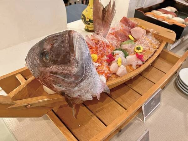 新鮮な舟盛りを味わう/写真は例/変更有。