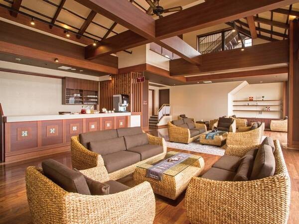 【ロビー・ラウンジ】アジアンテイストの雰囲気のなかでゆったりと過ごす
