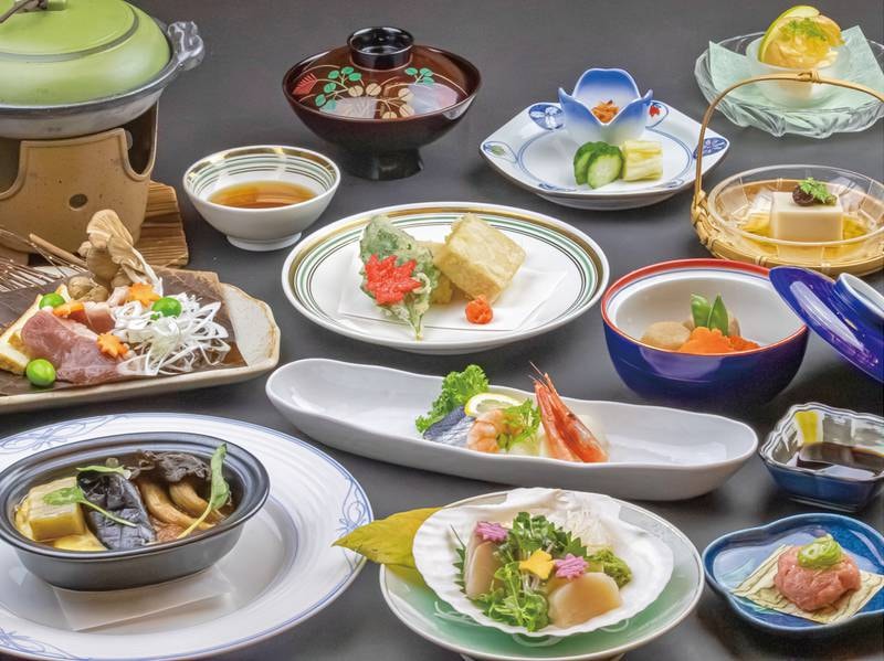 フォレストリゾート コニファーいわびつの 季節の和食膳 11 550円 和室10畳 ゆこゆこ