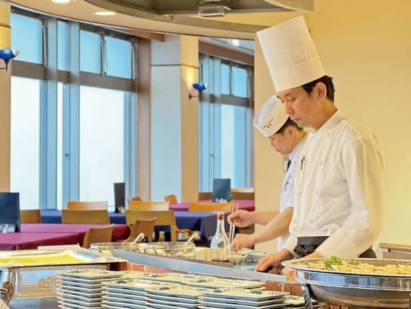 【バイキング/例】ライブキッチンで出来立てのお料理をお召し上がりください