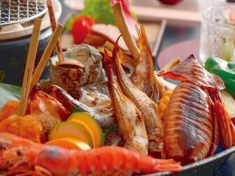 リゾーピア久美浜／【山海炭火焼コース/写真は2名様分イメージ例】